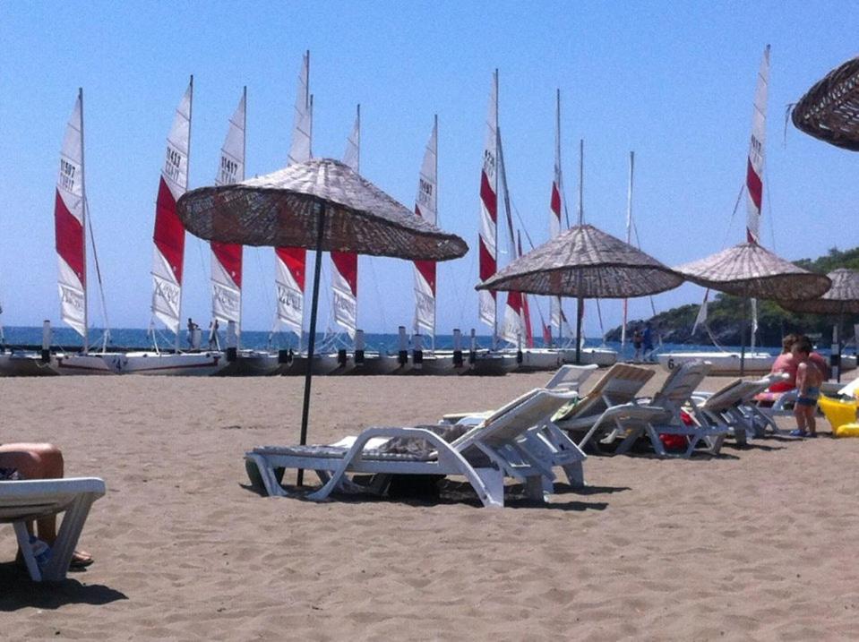 Deniz Otels Ортаджа Экстерьер фото
